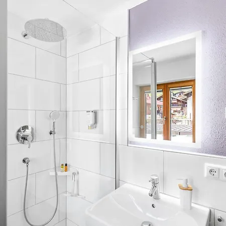 Soho Mountain - Pool Und Sauna 5*