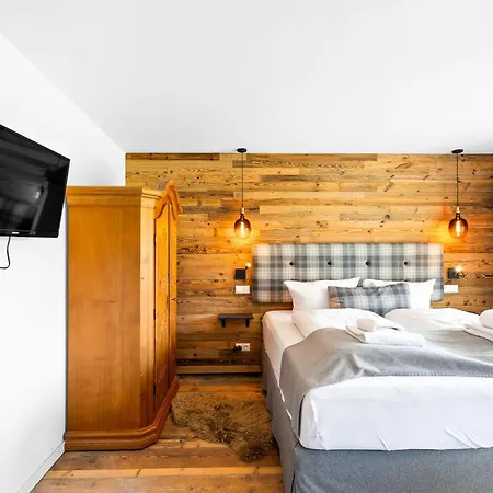 Soho Mountain - Pool Und Sauna 5*