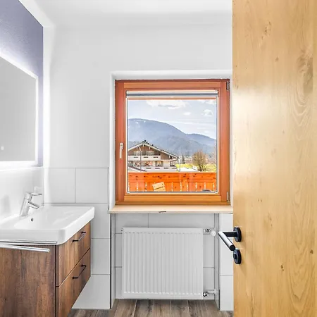 Soho Mountain - Pool Und Sauna 5* Reit im Winkl