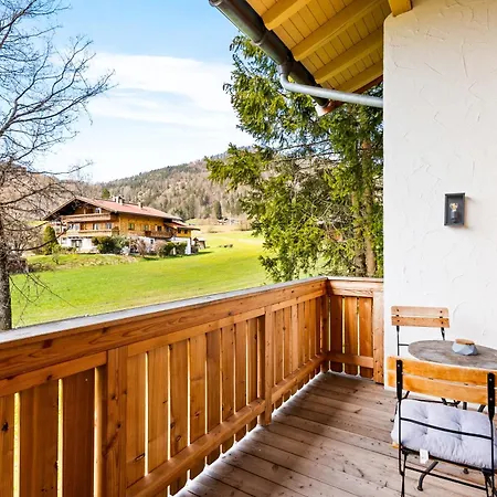 Soho Mountain - Pool Und Sauna 5* Reit im Winkl