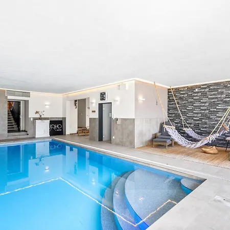 Soho Mountain - Pool Und Sauna Apartmanhotel
