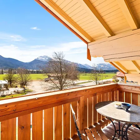 Soho Mountain - Pool Und Sauna 5* Reit im Winkl