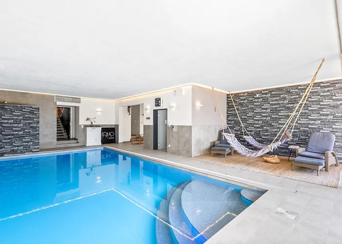 Soho Mountain - Pool Und Sauna Apartahotel