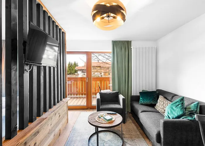 Soho Mountain - Pool Und Sauna Apartahotel